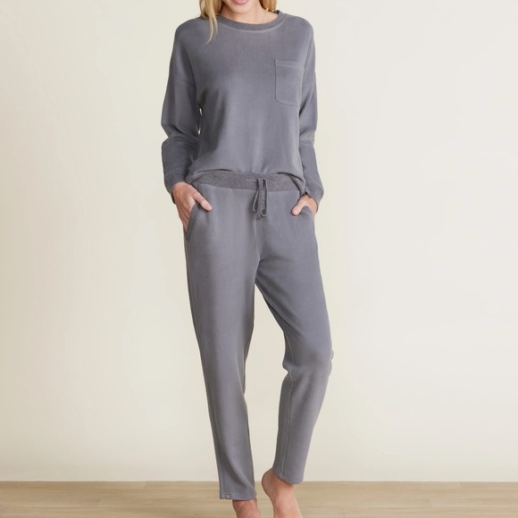 BAREFOOT DREAMS MALIBU COLLECTION BRUSHED FLEECE SWEATER AND PANT SET - Picture 1 of 8
